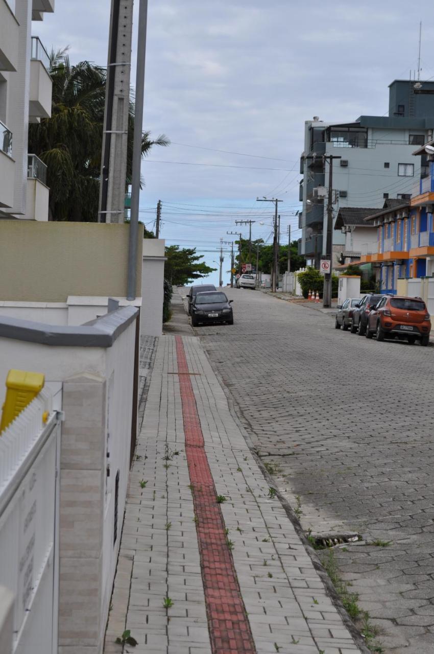 Apartamentos Bombinhas - 140 Metros Da Praia المظهر الخارجي الصورة